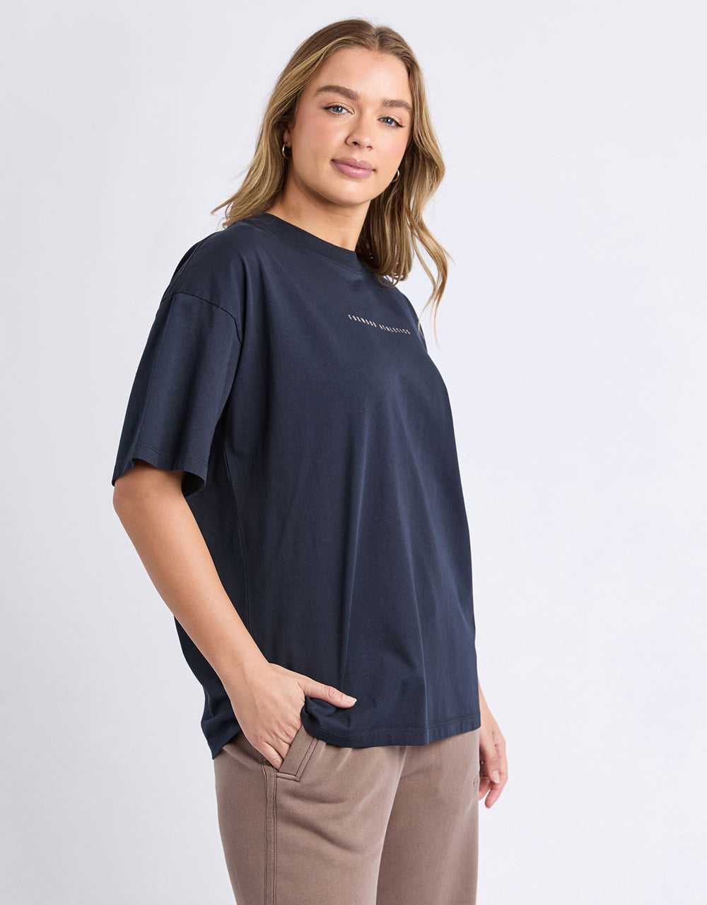 foxwood-captain-tee-ink-womens-clothing