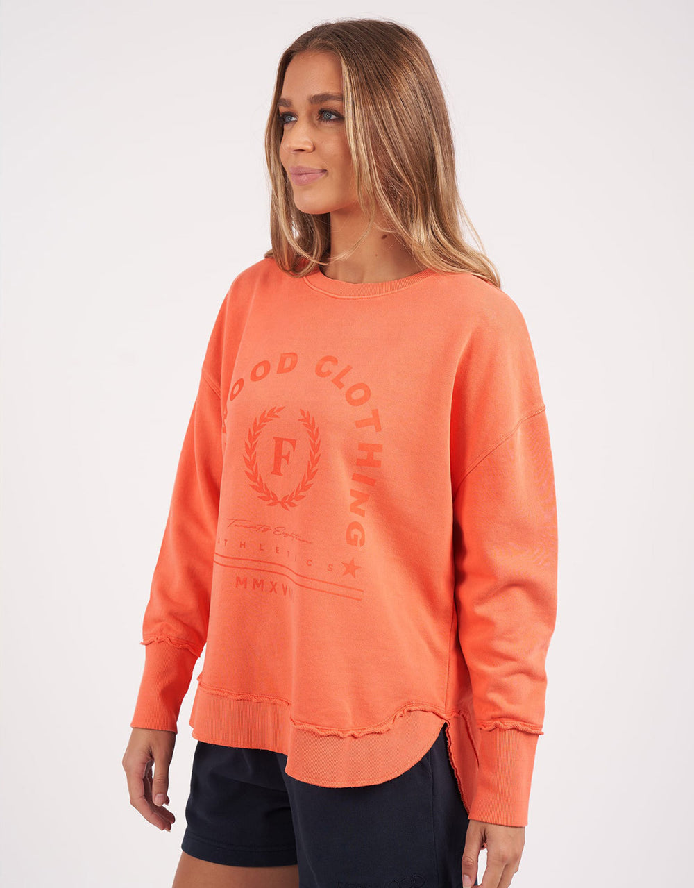 foxwood-medalion-crew-peach-womens-clothing