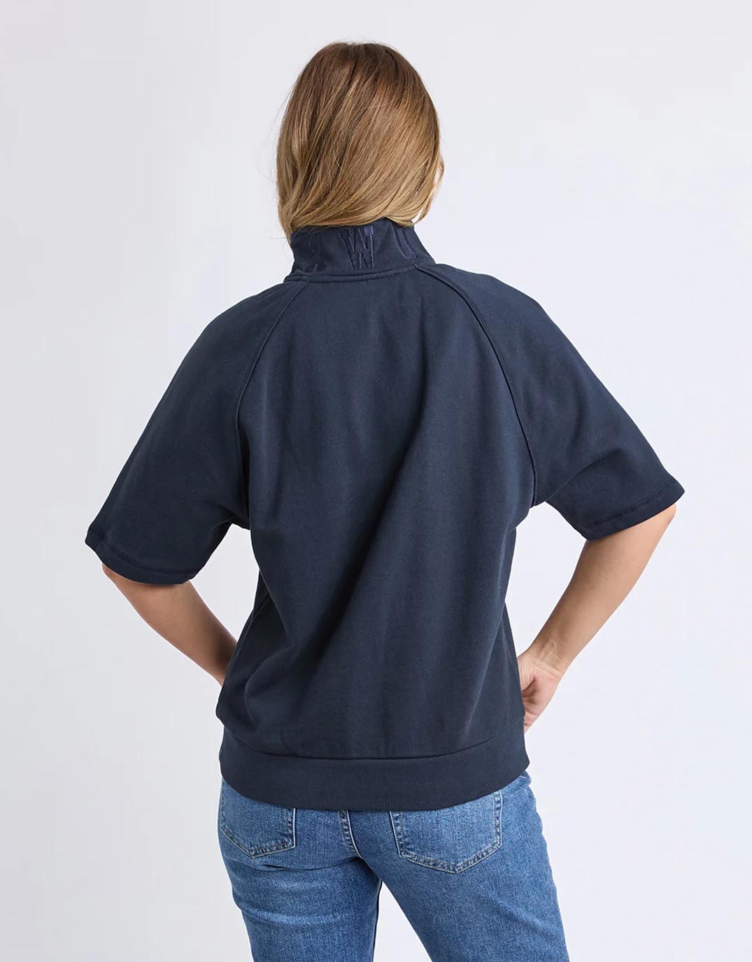 foxwood-piped-crew-solid-navy-womens-clothing