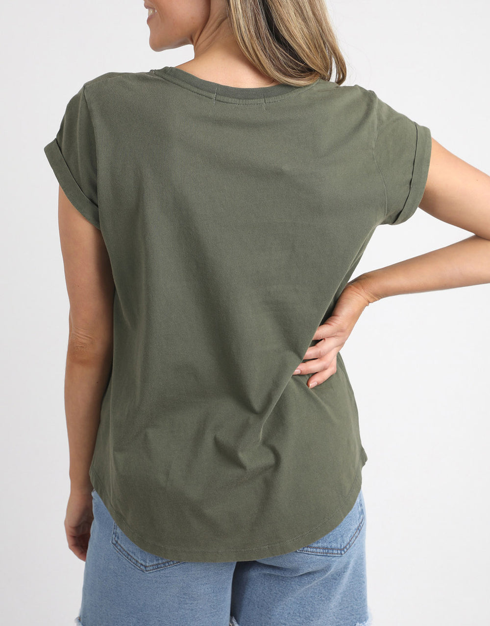 foxwood-signature-tee-khaki-womens-clothing