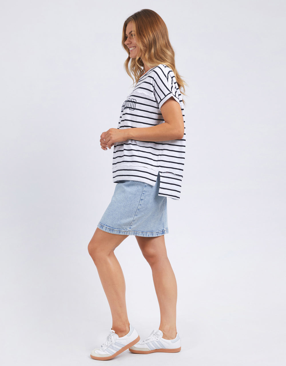 foxwood-throw-on-short-sleeve-stripe-tee-white-navy-stripe-womens-clothing