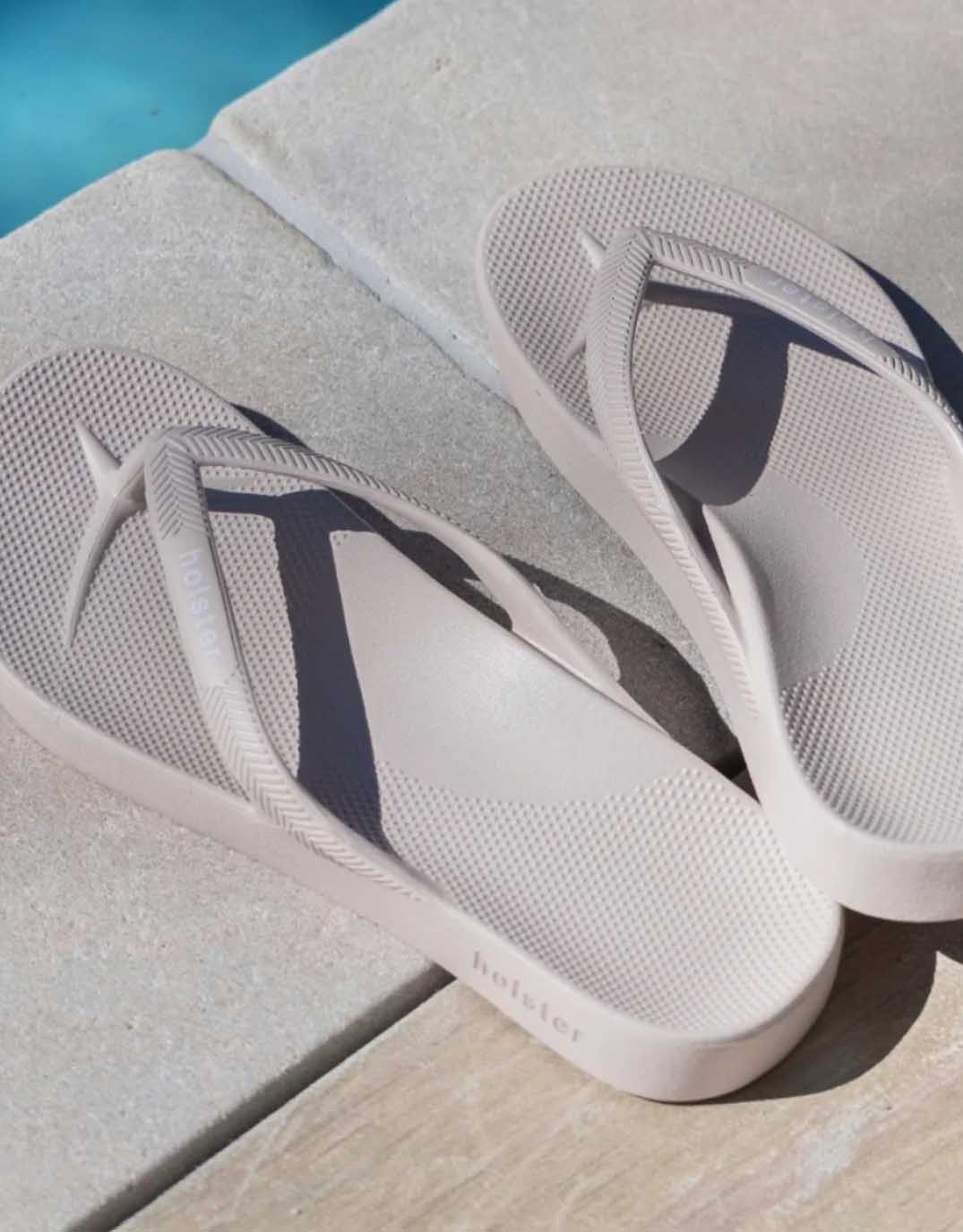 holster-islander-flip-flop-sand