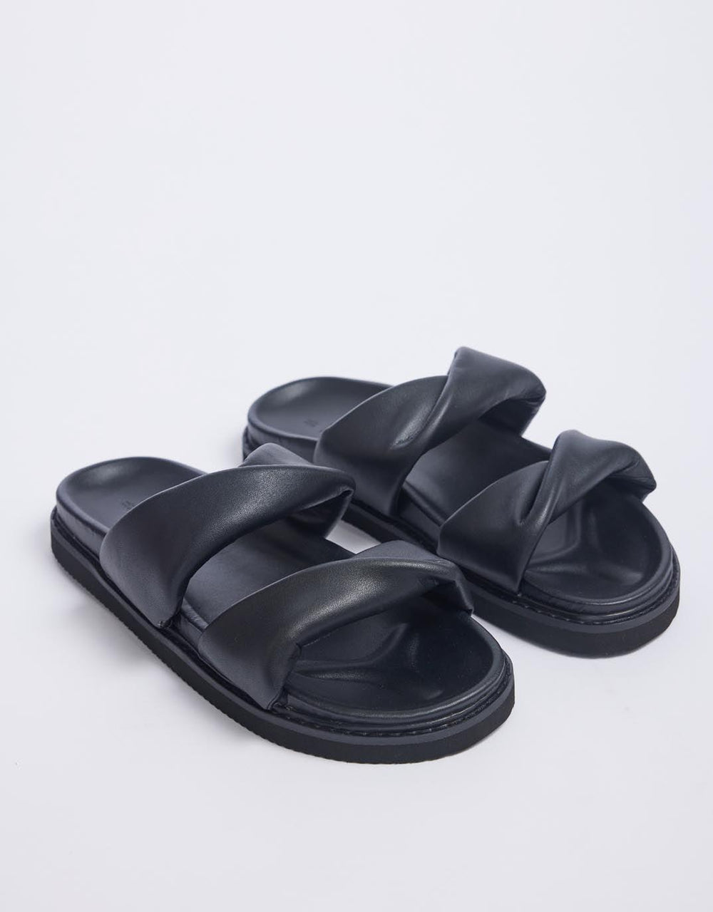 Human Shoes - Tactful Slides - Black - paulaglazebrook Shoes