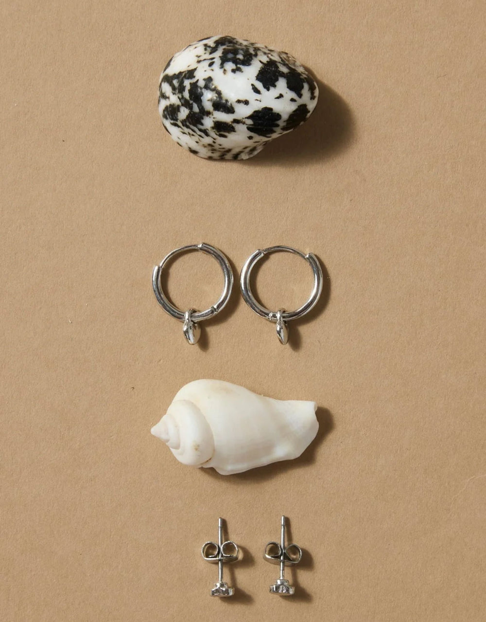 humble-heart-heart-sleeper-stud-set-earrings-silver