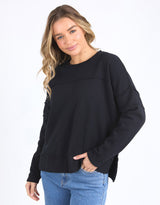 jayne-throw-on-fleece-black-womens-clothing