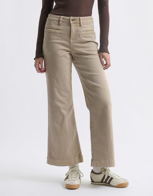 kireina-freya-welt-pocket-jean-arizona-womens-clothing