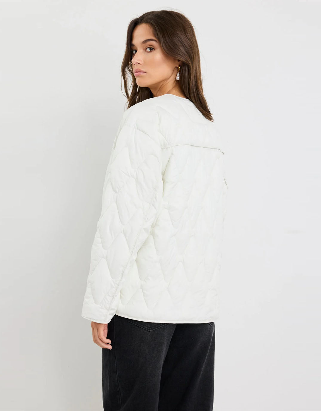 stories-be-told-frankly-puffer-jacket-ecru-womens-clothing