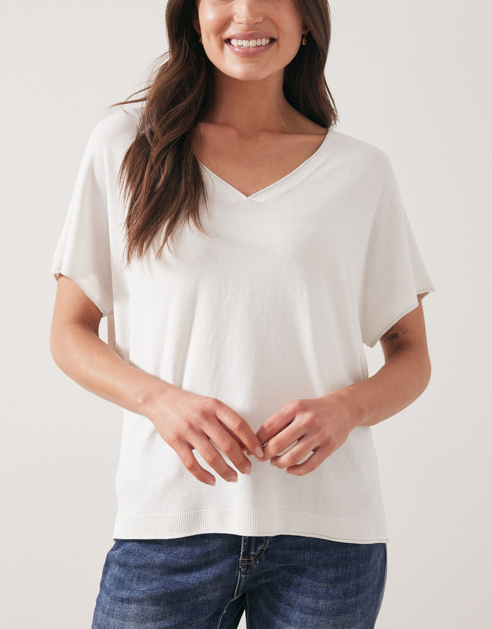 urban-luxury-knit-v-neck-top-white-womens-clothing