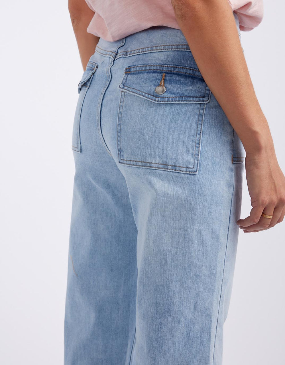 wakee-denim-sienna-stretch-denim-wide-leg-jeans-light-wash-womens-clothing