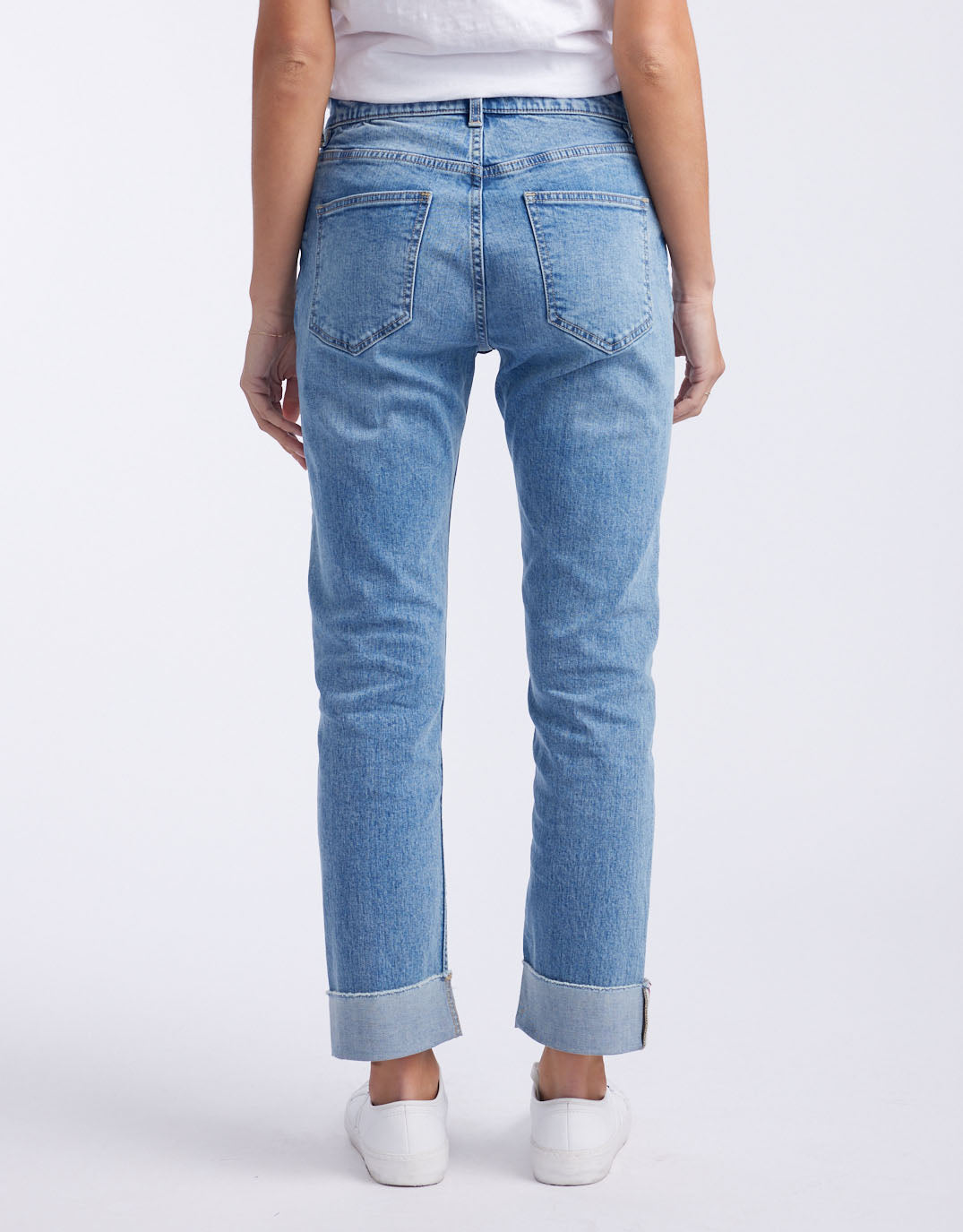 Mila Straight Leg Jean - Mid Wash