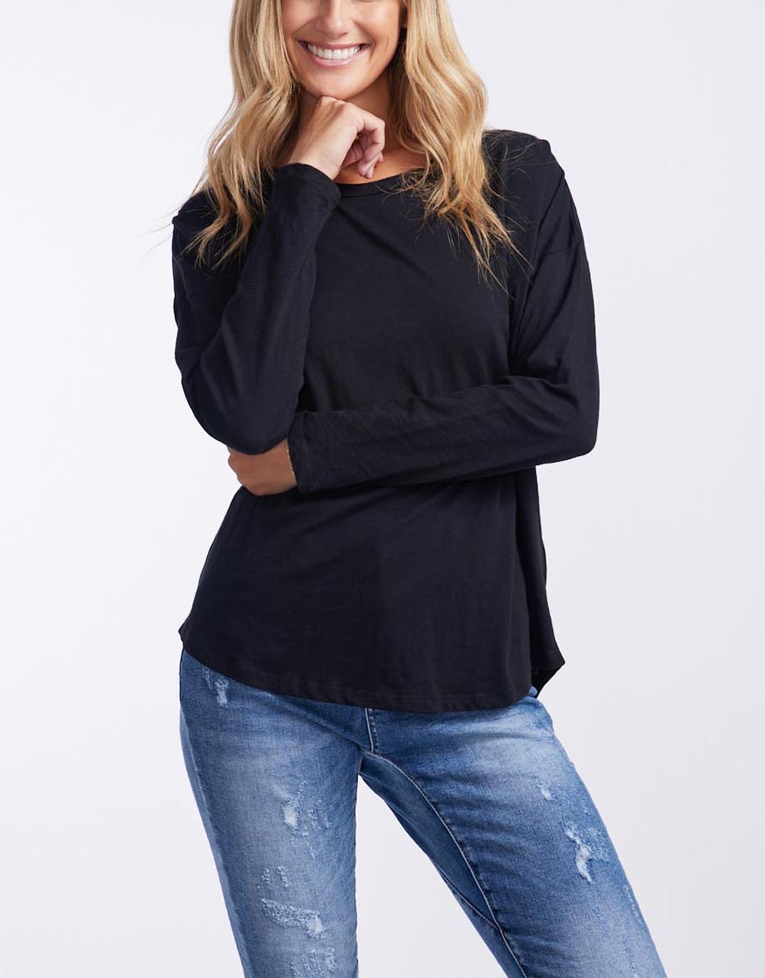 white-co-original-relaxed-long-sleeve-tee-black-womens-clothing