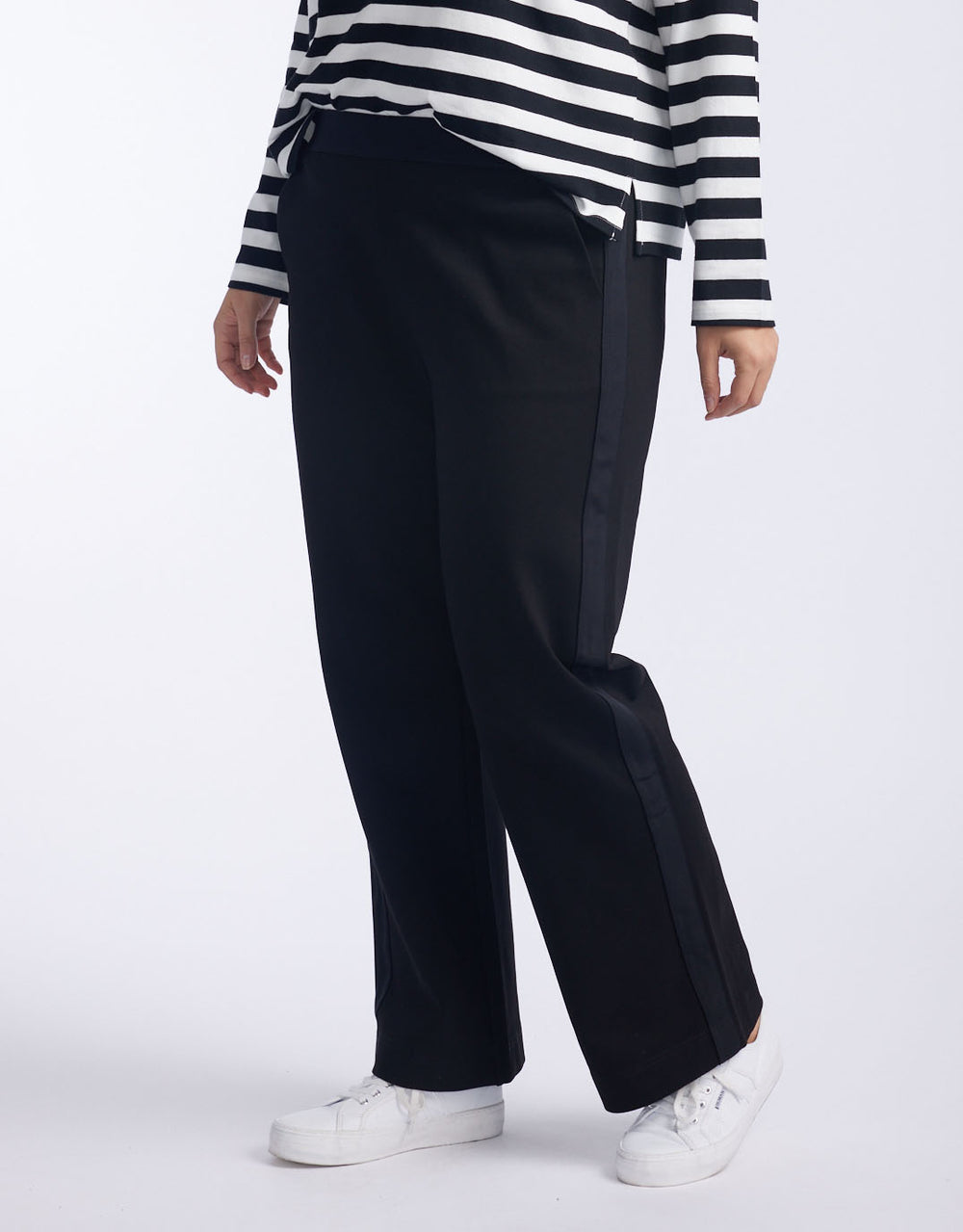 white-co-timeless-straight-leg-ponti-pant-black-on-black-womens-clothing