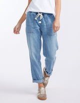 white-co-beach-comber-pant-mid-wash-womens-clothing