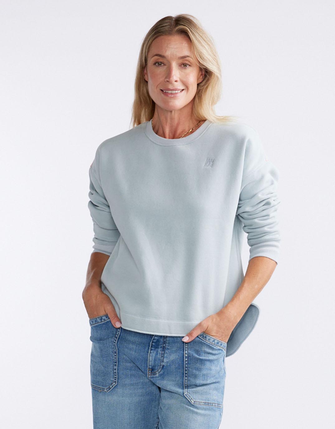 white-co-monogram-fleece-scoop-hem-sweat-light-blue-womens-clothing