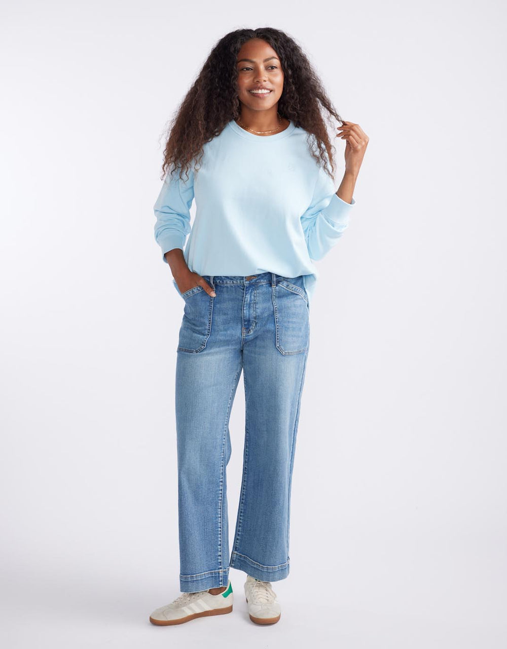 white-co-staple-scoop-hem-sweat-ice-blue-womens-clothing