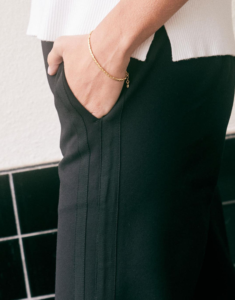 white-co-timeless-ponte-pant-twin-tape-womens-clothing