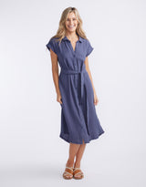 white-co-vacation-dress-washed-navy-womens-clothing