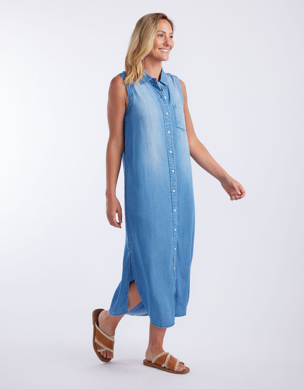 white-co-vintage-denim-sleeveless-dress-mid-wash-womens-clothing