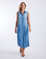 white-co-vintage-denim-sleeveless-dress-mid-wash-womens-clothing