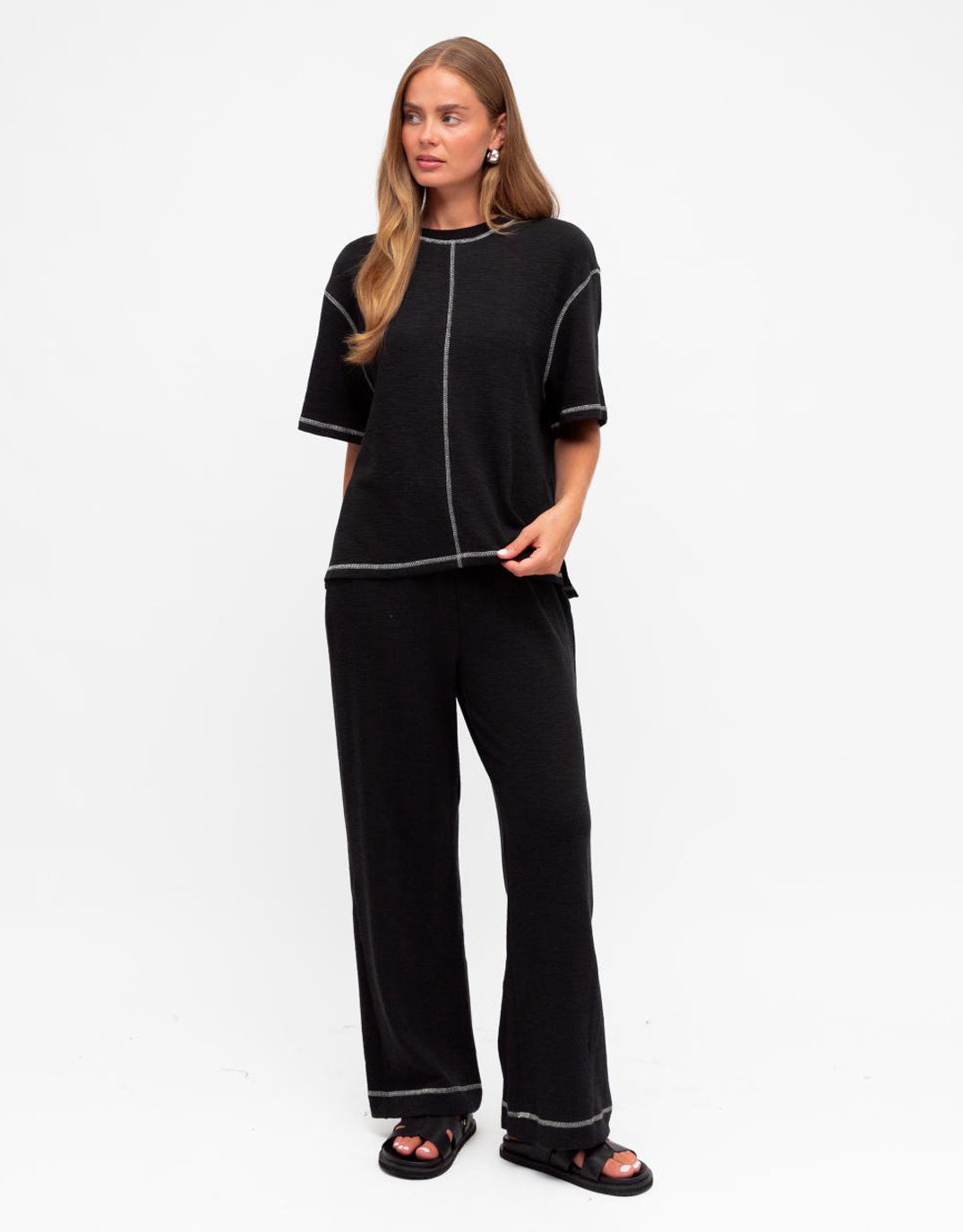 worthier-contrast-stitch-pants-black-womens-clothing