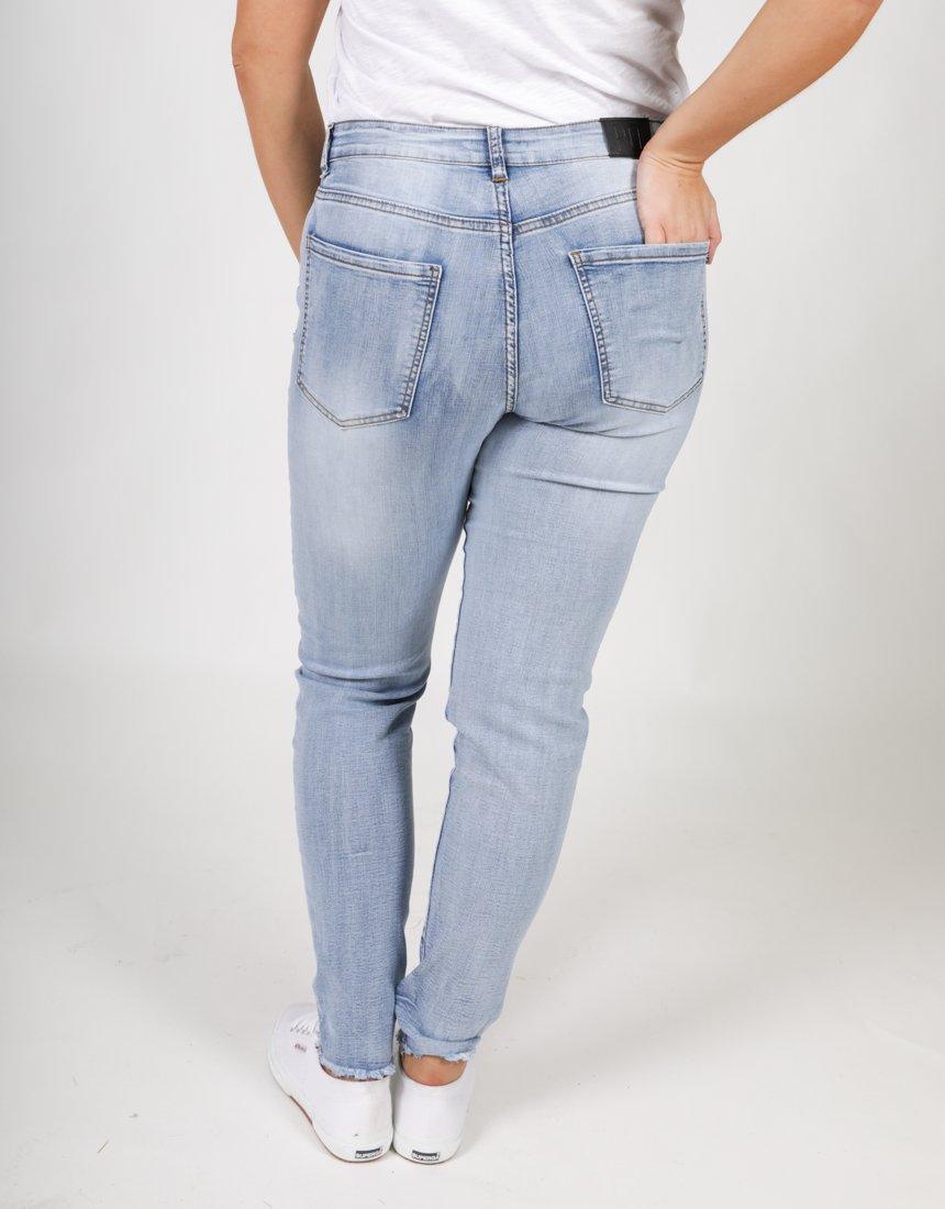 Plus Size Frayed Slim Fit Jeans - Light Denim PQ Collection