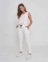 paulaglazebrook. Women's Clothing Leoni Soho Denim Jogger White